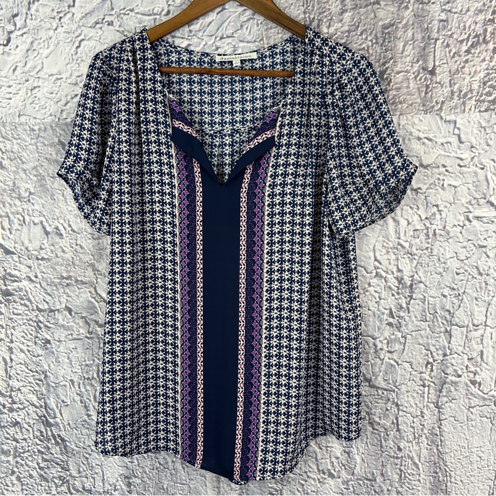 Daniel Rainn blouse